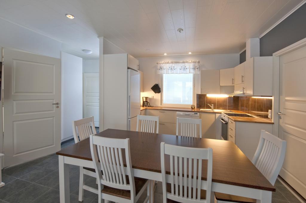 Kajaani Cottages *