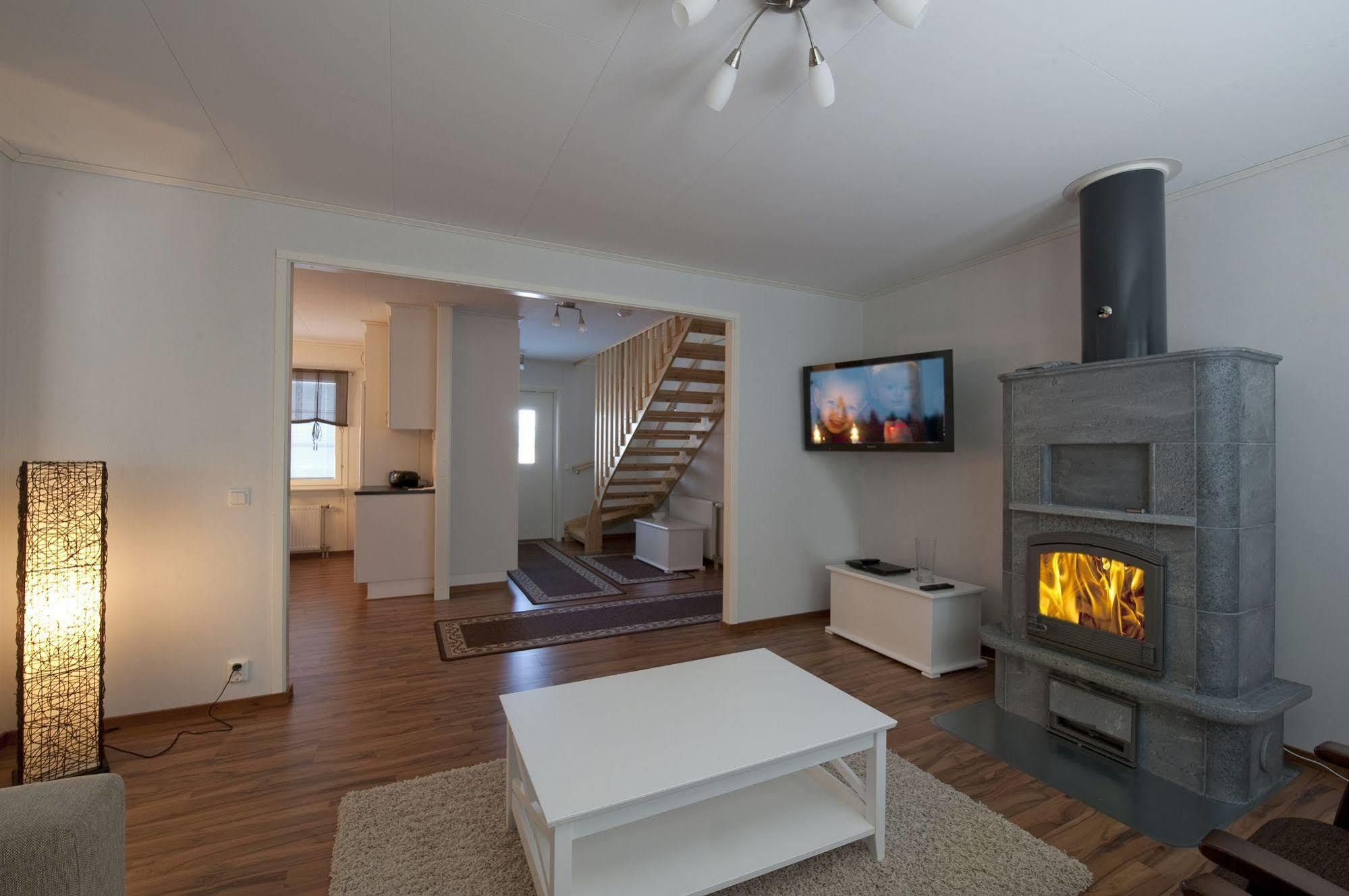 Kajaani Cottages *